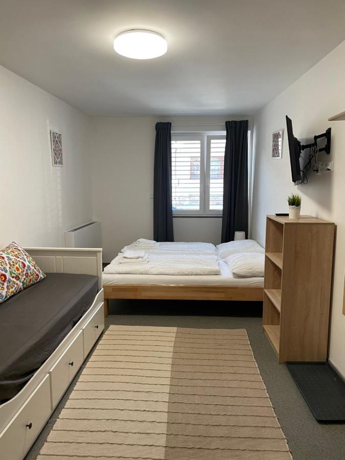 Mikulov Inn - Apartments Slunce Buitenkant foto